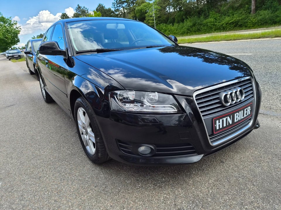 Audi A3 1,6 Ambiente Sportback 5d