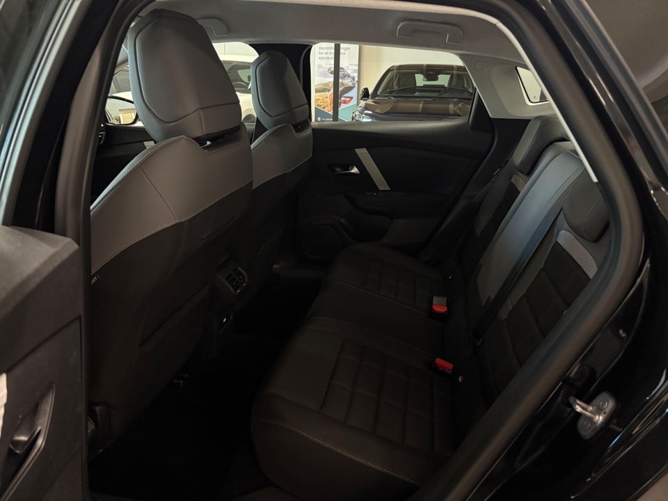 Citroën ë-C4 X 54 Plus 4d