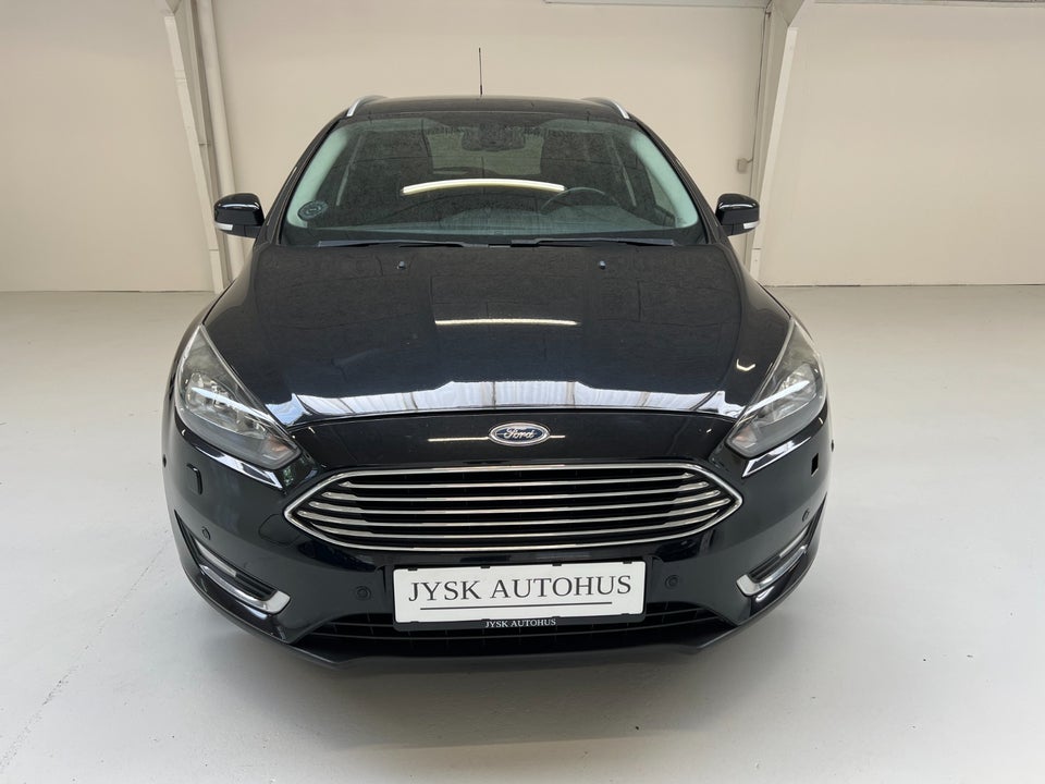 Ford Focus 1,0 SCTi 100 Titanium stc. 5d