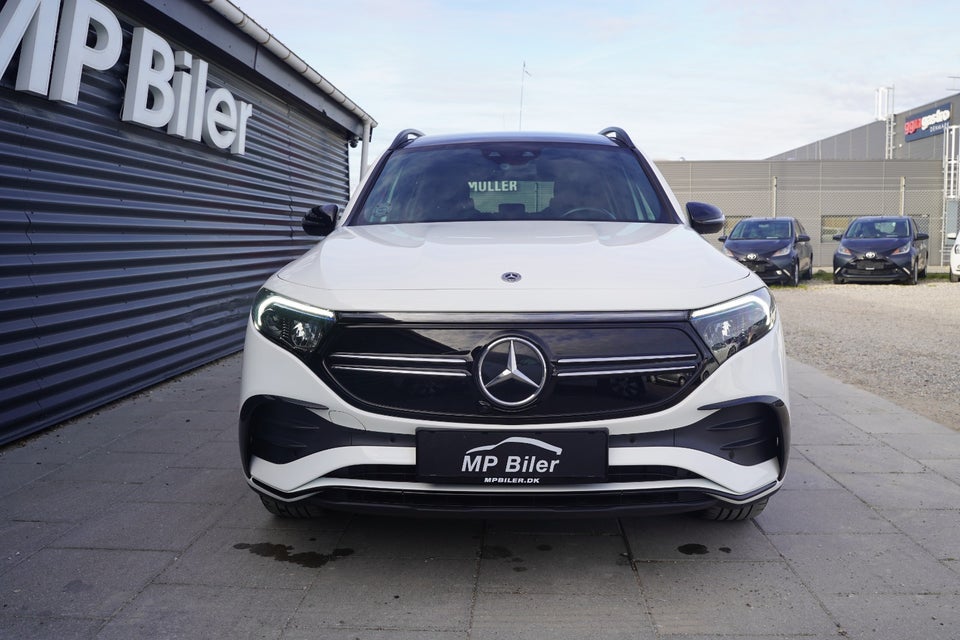 Mercedes EQB300 AMG Line 4Matic 5d