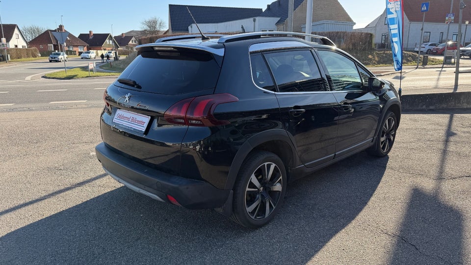 Peugeot 2008 1,2 PureTech 110 Allure 5d