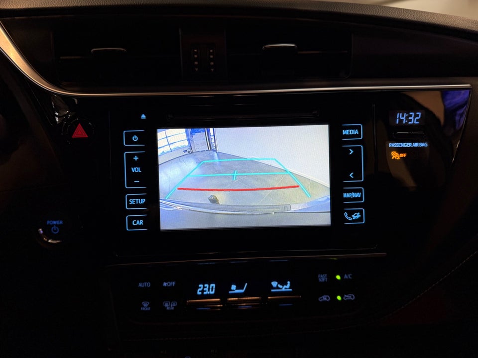 Toyota Auris 1,8 Hybrid H4 Touring Sports CVT 5d