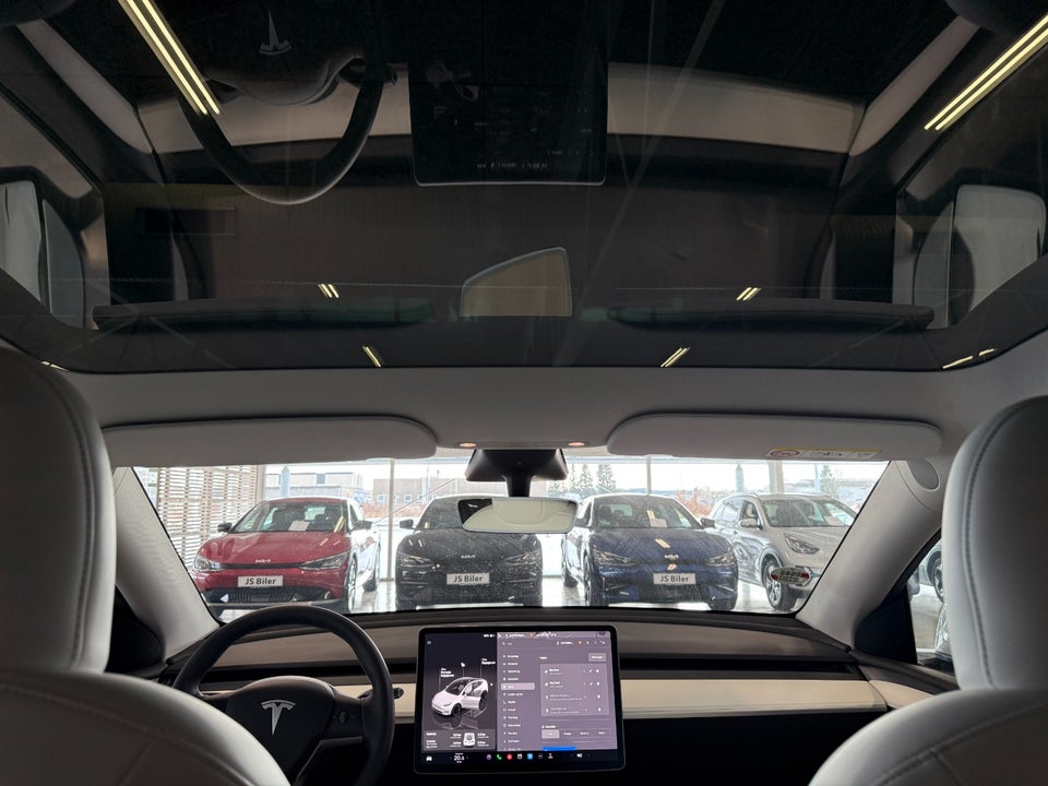 Tesla Model Y Long Range RWD 5d