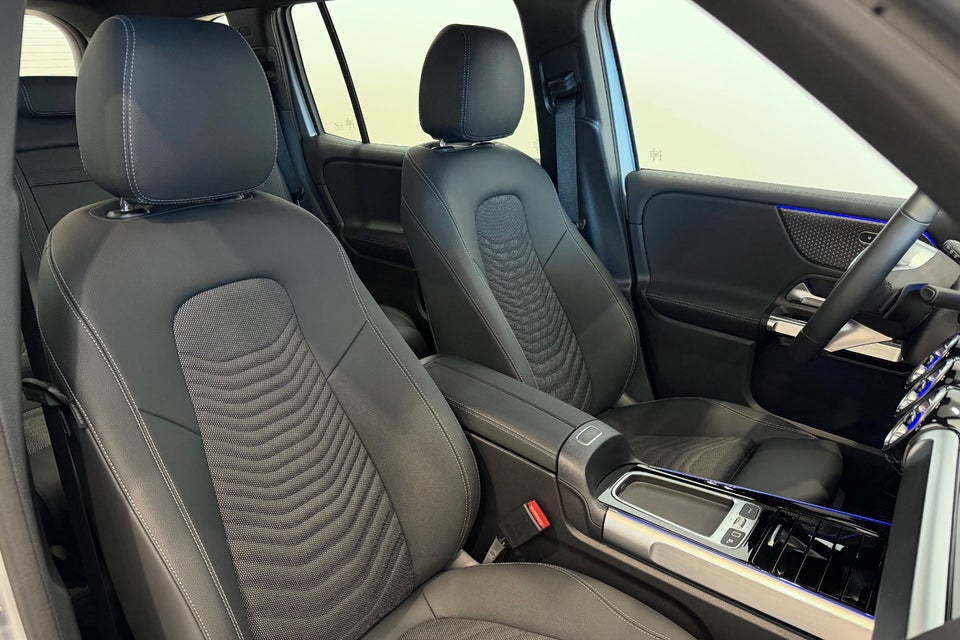 Mercedes EQB250+ Progressive 5d