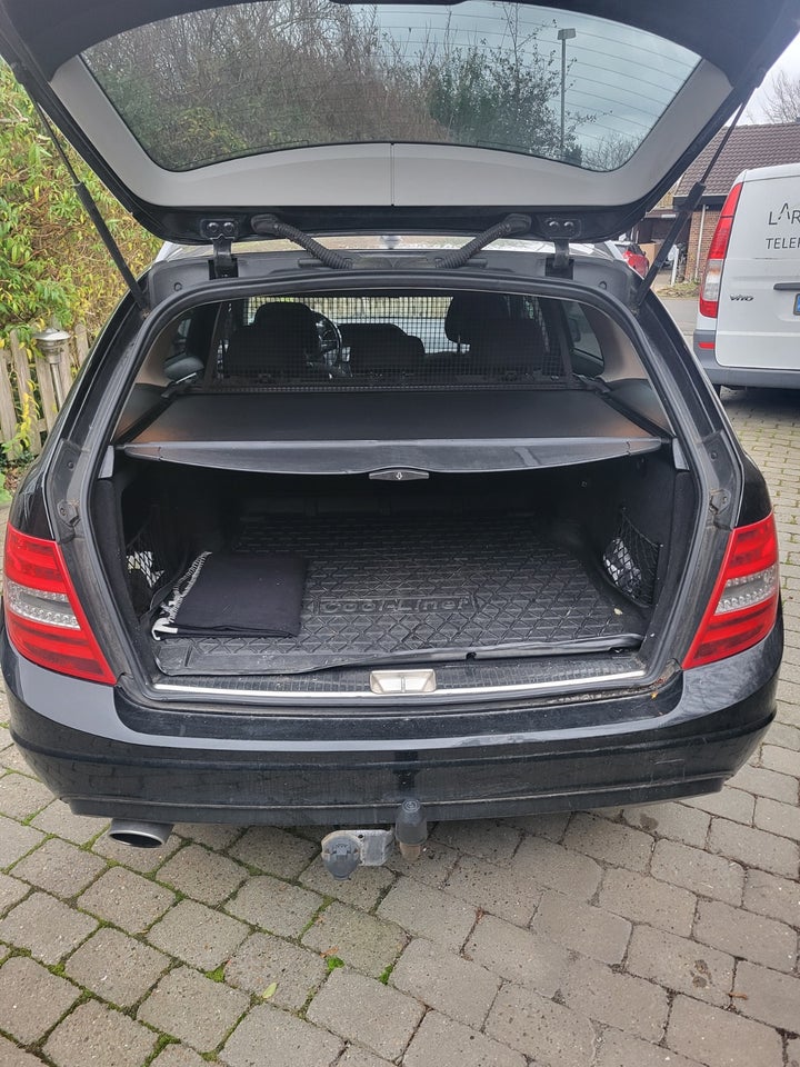 Mercedes C220 2,2 CDi Avantgarde stc. BE 5d