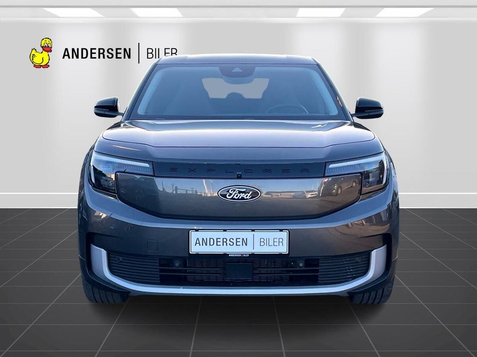 Ford Explorer 82 Premium Extended Range 5d