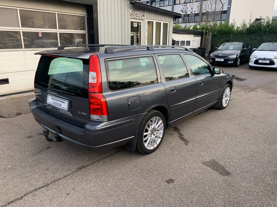 Volvo V70 2,4 170 Kinetic aut. 5d
