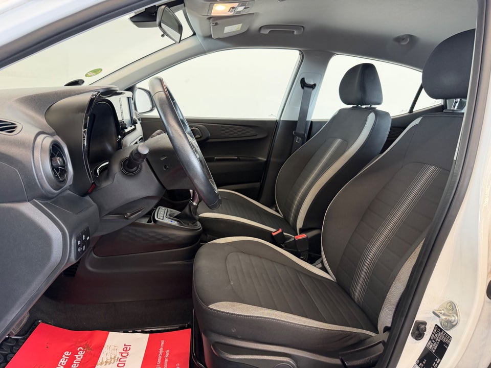 Hyundai i10 1,0 MPi Advanced AMT 5d
