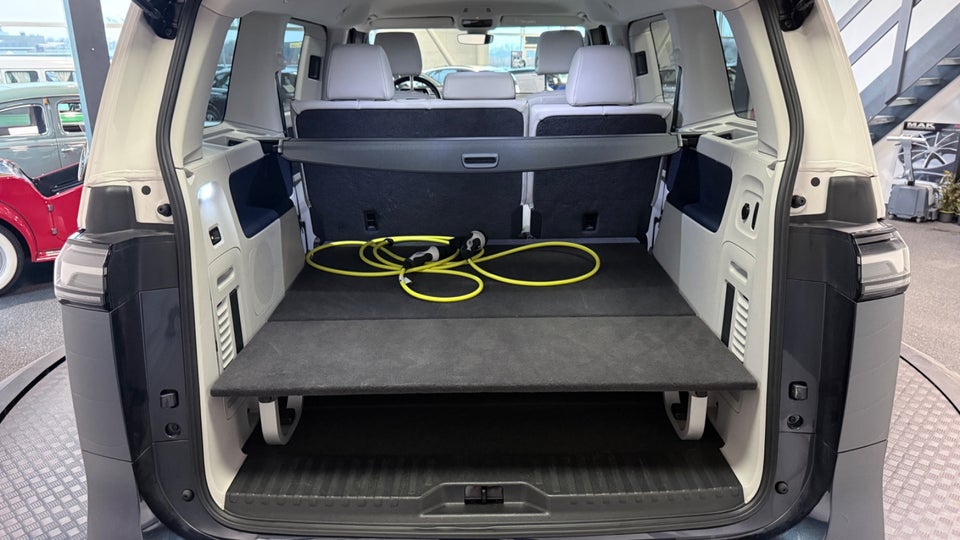 VW ID.Buzz 77 Pro SWB 5d