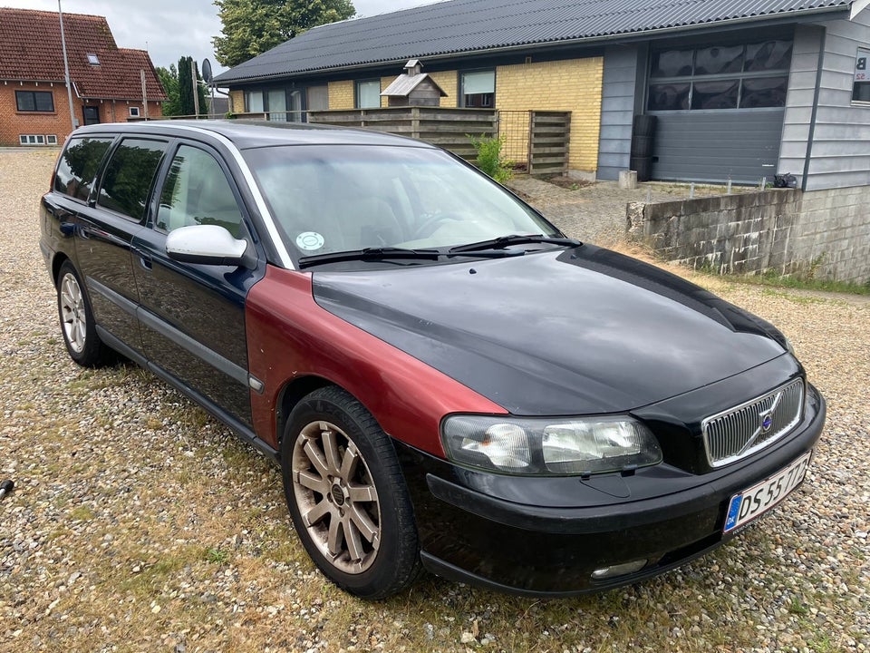 Volvo V70 2,4 140 5d