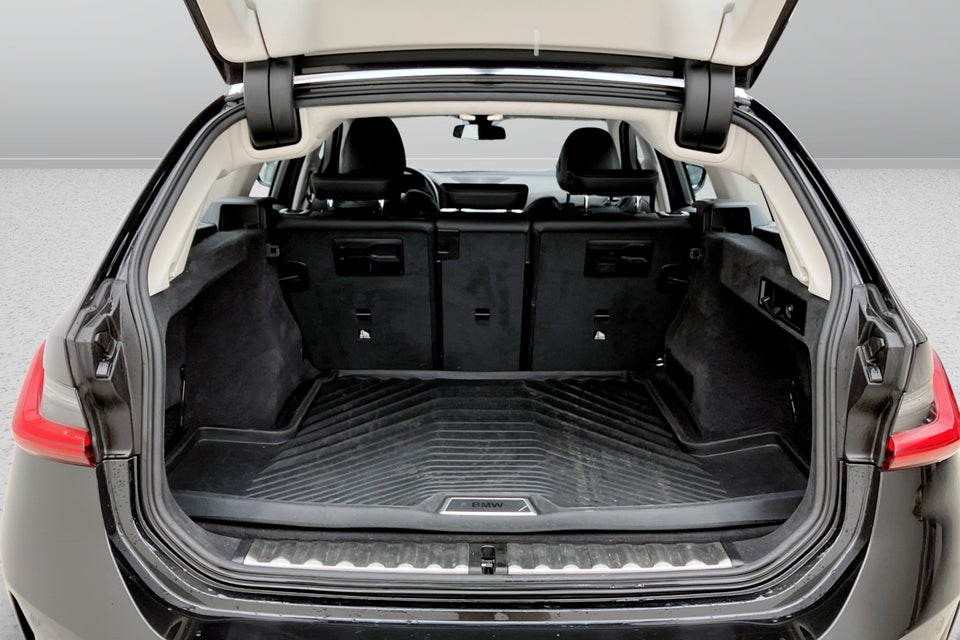 BMW 320i 2,0 Touring Sport Line aut. 5d