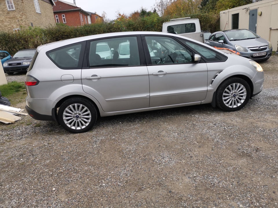 Ford S-MAX 2,0 Trend 7prs 5d