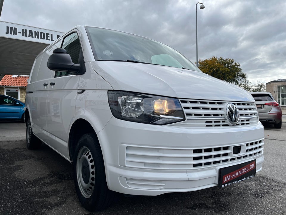 VW Transporter 2,0 TDi 150 Kassevogn DSG kort