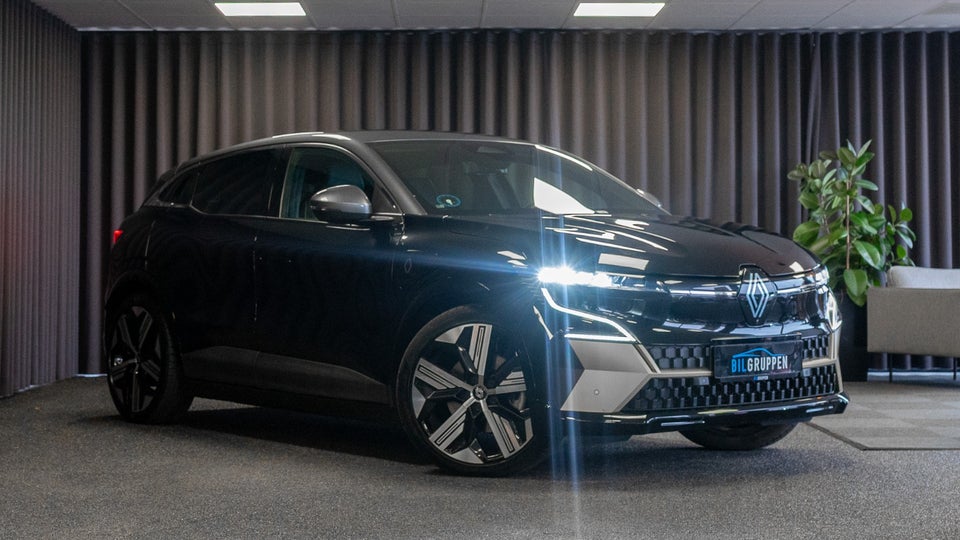 Renault Megane E-Tech 60 Iconic 5d