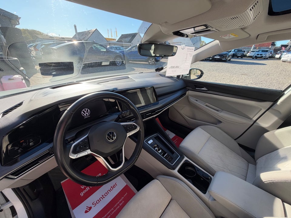 VW Golf VIII 1,4 eHybrid DSG 5d