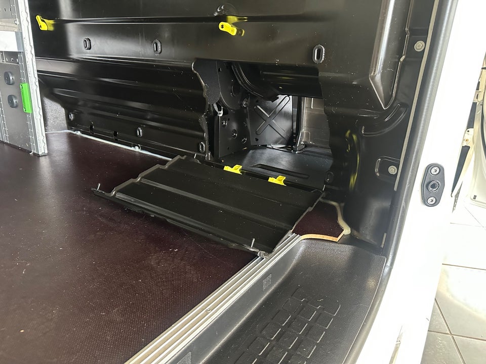 Peugeot Expert 2,0 BlueHDi 177 L3 Ultimate EAT8 Van
