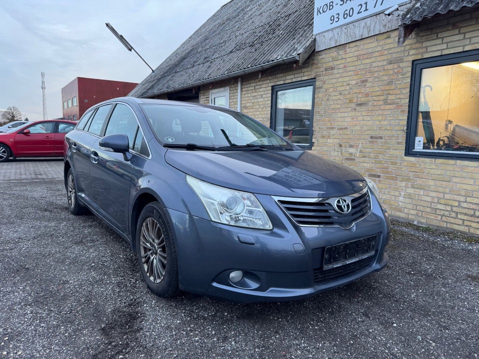Toyota Avensis 1,8 VVT-i T2 stc. 5d