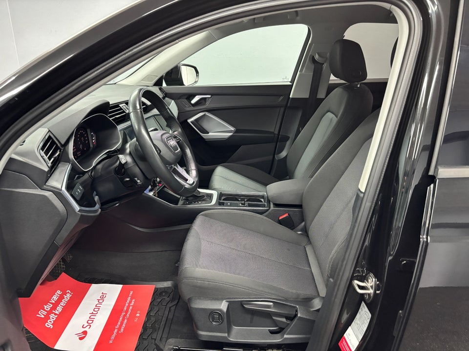 Audi Q3 45 TFSi e Attitude plus S-tr. 5d