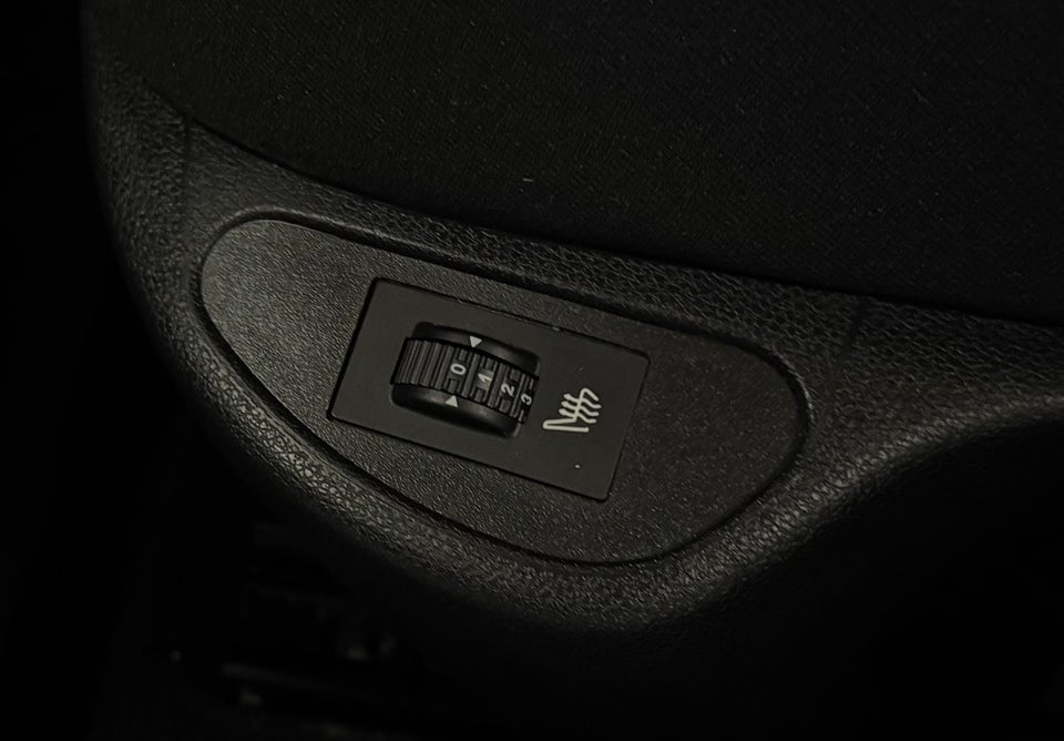 Peugeot 308 1,6 HDi 90 Comfort+ stc. 5d