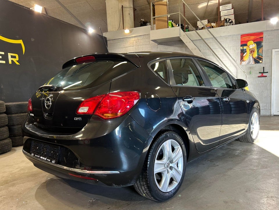 Opel Astra 1,6 CDTi 136 Enjoy 5d