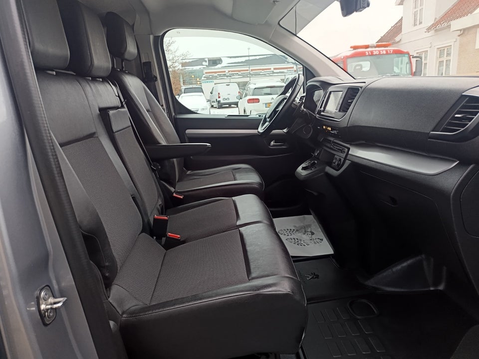 Peugeot Expert 2,0 BlueHDi 122 L2 Sport EAT8 Van