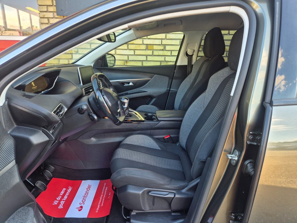 Peugeot 5008 1,2 e-THP 130 Active 7prs 5d