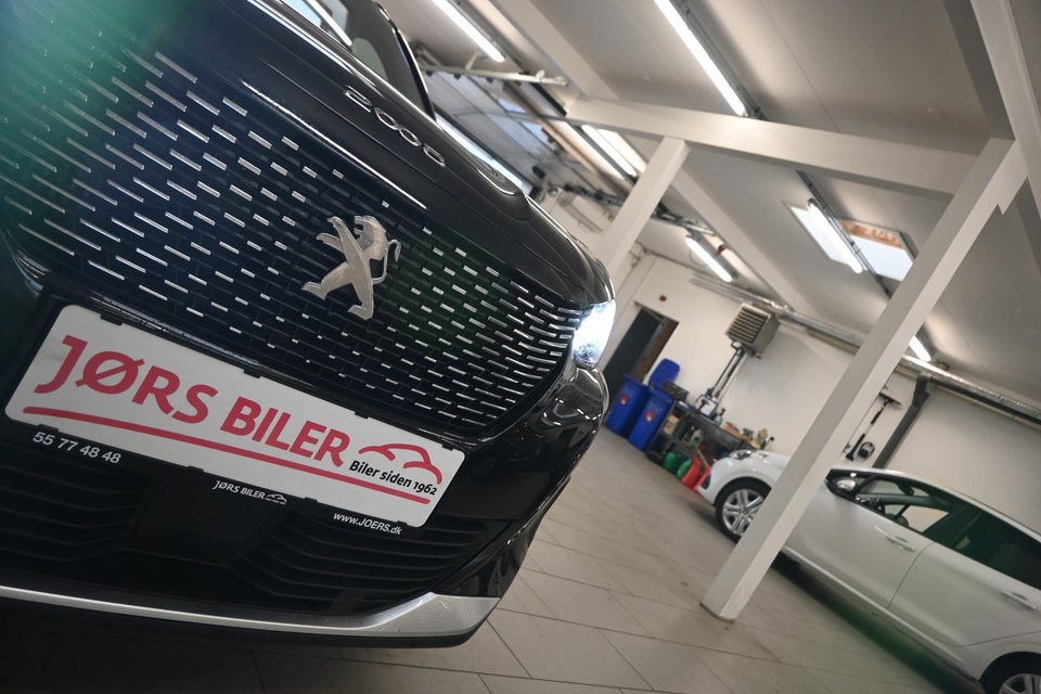 Peugeot 2008 1,2 PureTech 130 Vision Sport EAT8 5d
