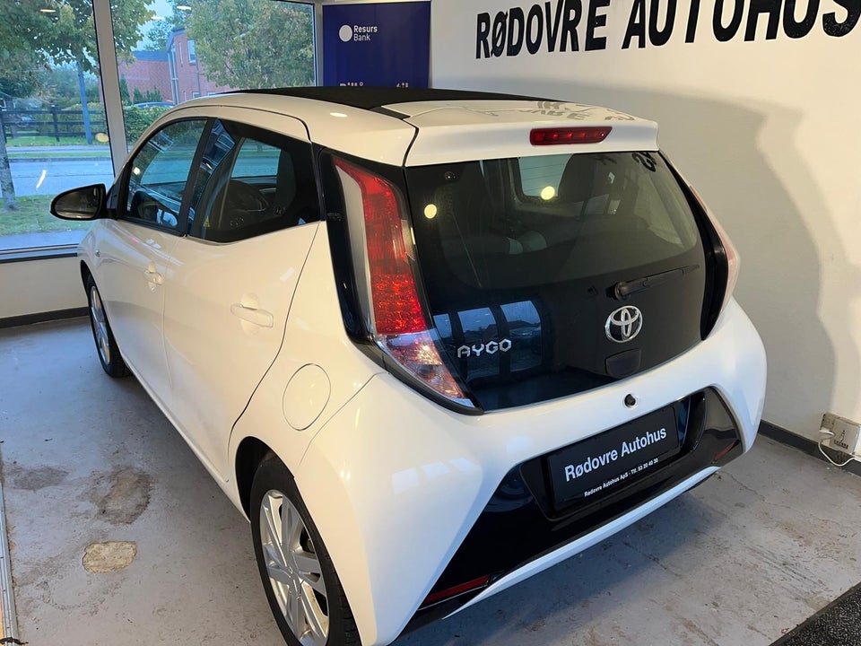 Toyota Aygo 1,0 VVT-i x-sky 5d