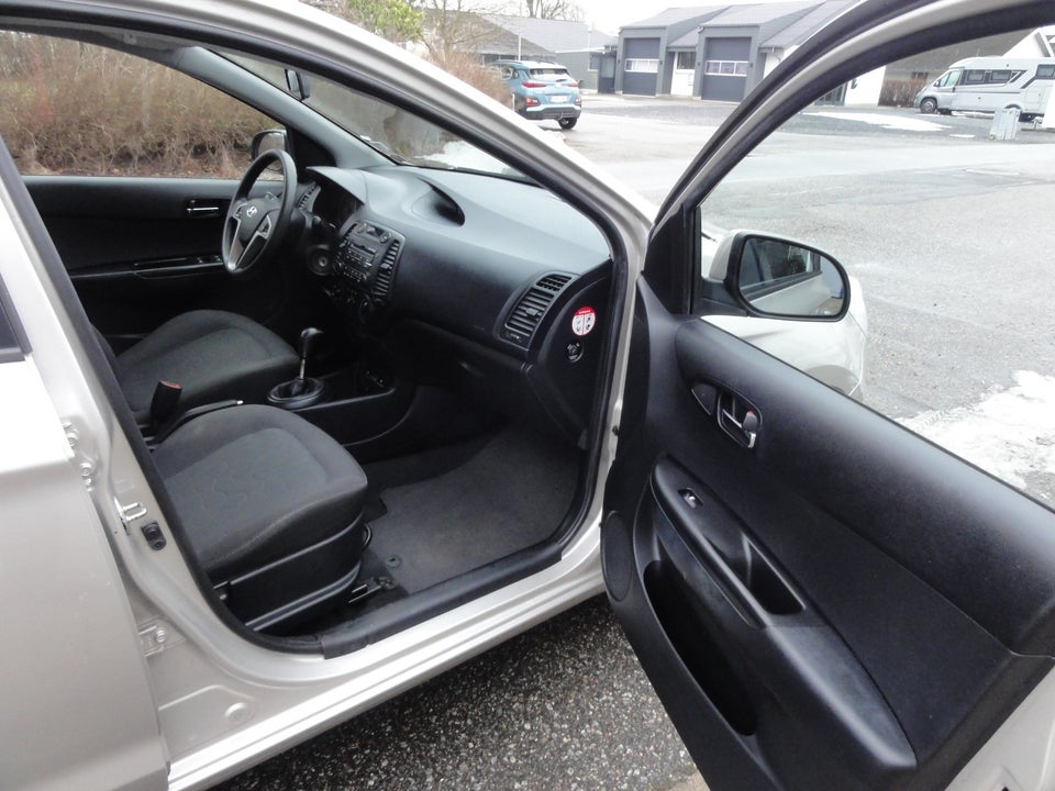 Hyundai i20 1,25 Comfort 5d