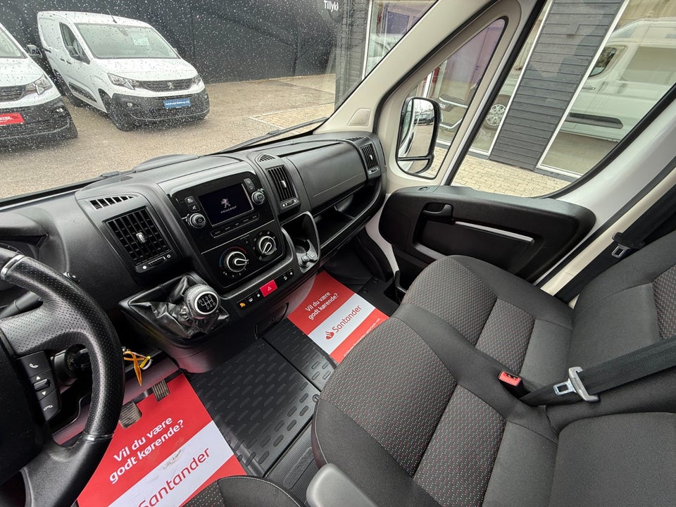 Peugeot Boxer 335 2,2 BlueHDi 140 L3H2 Premium