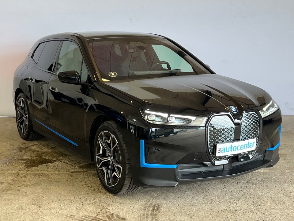 BMW iX xDrive40 5d