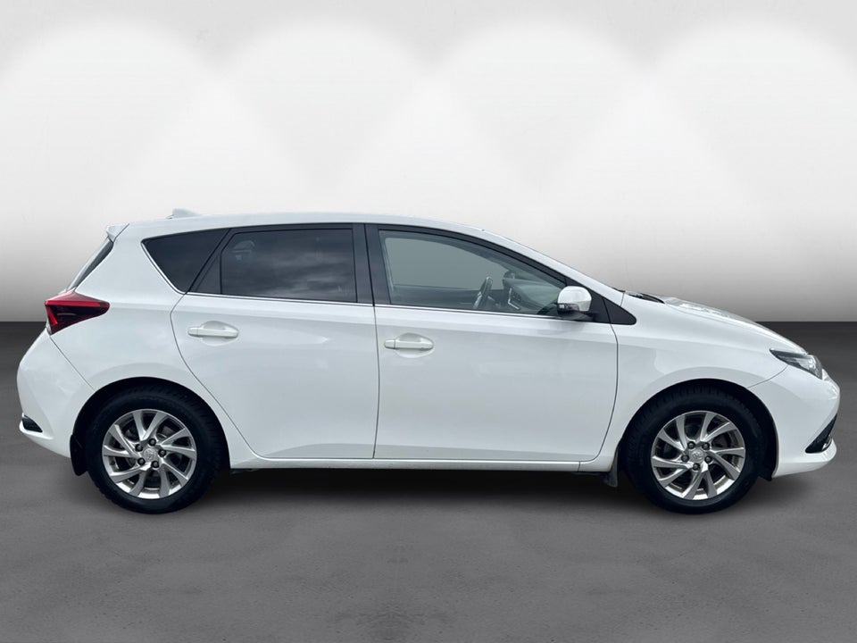 Toyota Auris 1,8 Hybrid H2 CVT 5d