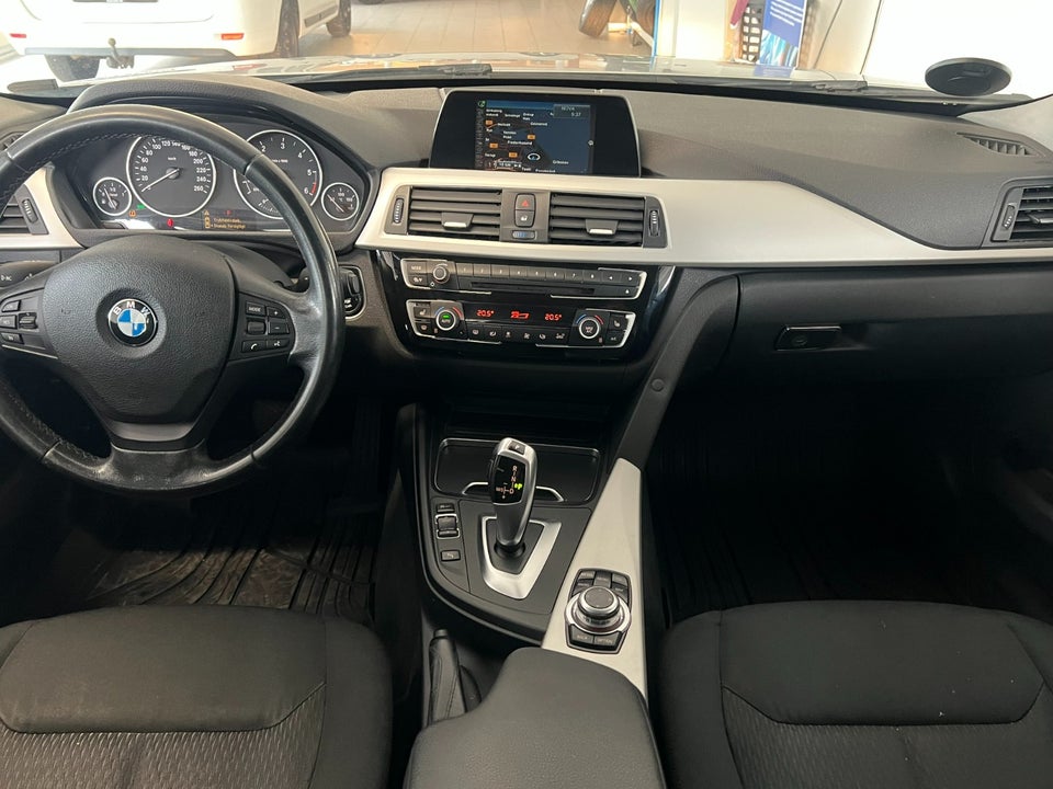 BMW 318d 2,0 Touring aut. 5d