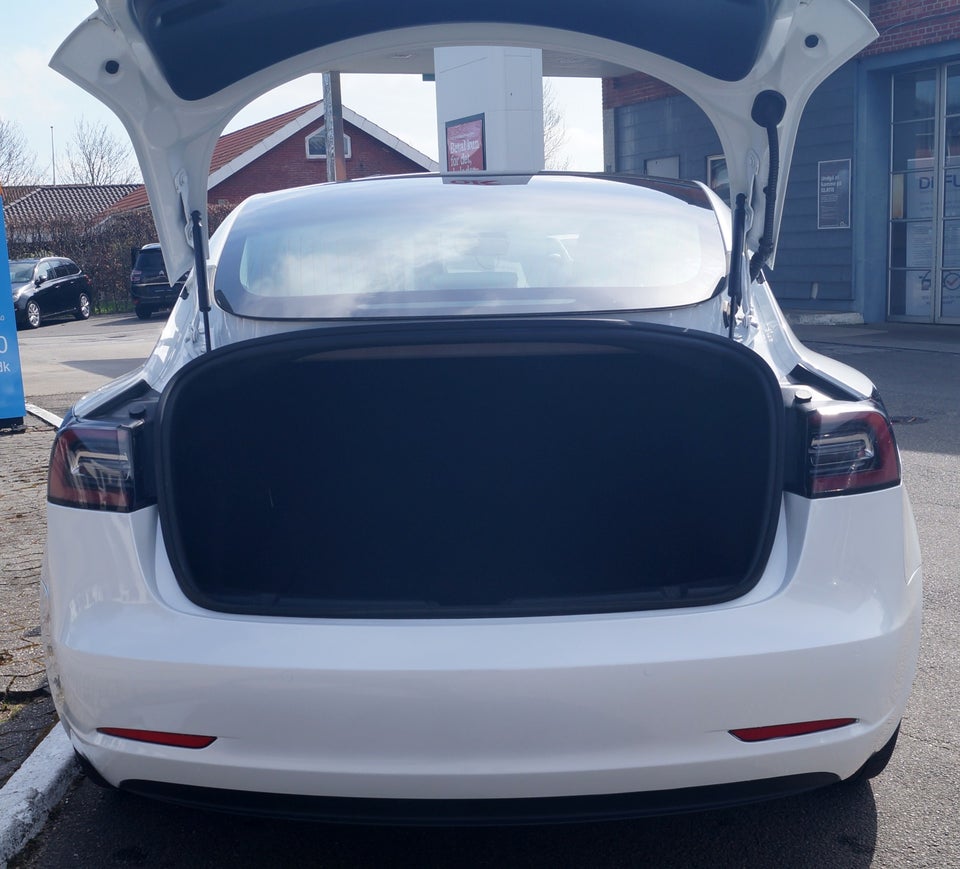 Tesla Model 3 Performance AWD 4d