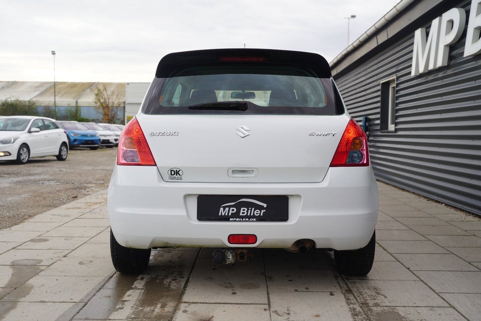 Suzuki Swift 1,3 GL 3d