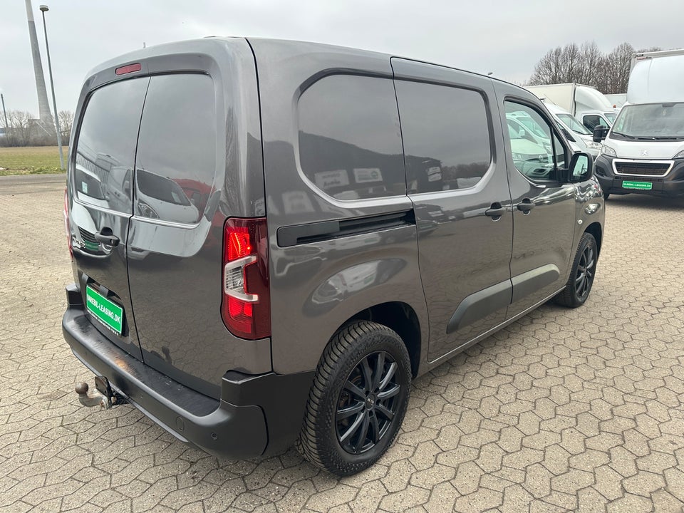 Peugeot Partner 1,5 BlueHDi 130 L1V1 Plus EAT8 Van