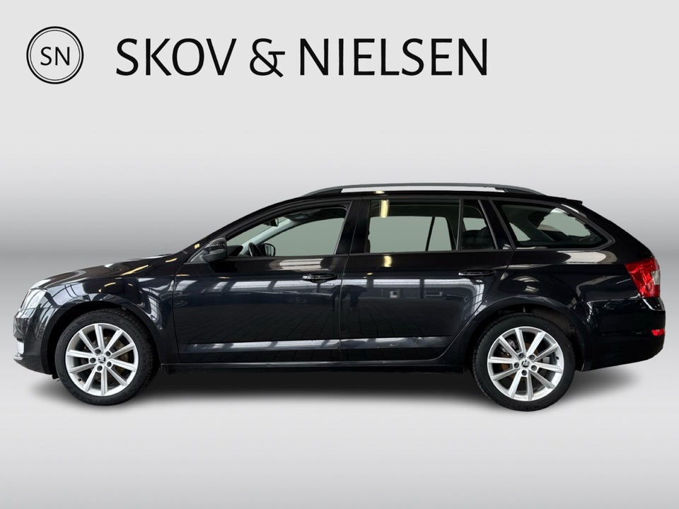 Skoda Octavia 1,6 TDi 90 Ambition Combi 5d