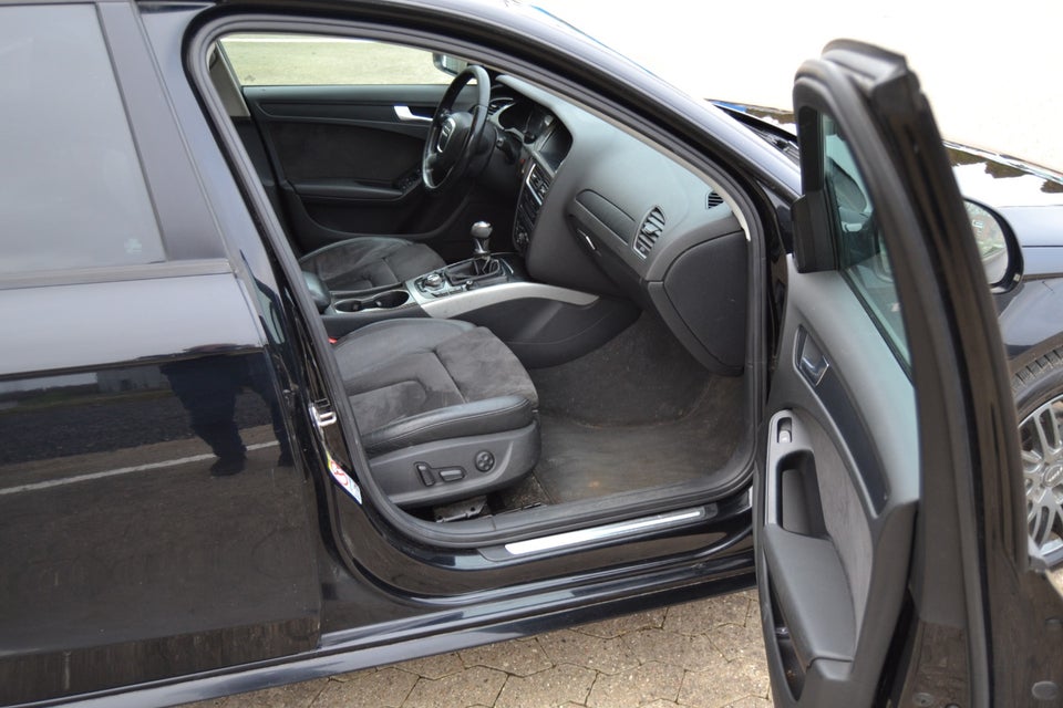 Audi A4 2,0 TDi 143 S-line Avant 5d