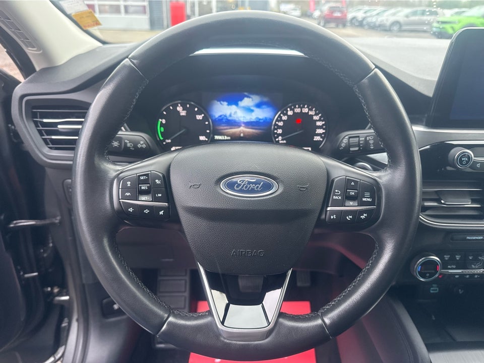Ford Kuga 2,5 PHEV Titanium CVT 5d