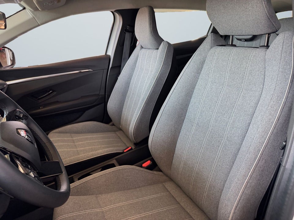 Renault Megane E-Tech 40 Equilibre 5d
