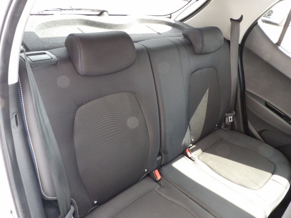 Hyundai i10 1,0 EM-Edition Eco 5d
