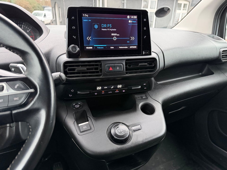 Peugeot Partner 1,5 BlueHDi 130 L2V2 Ultimate EAT8 Van