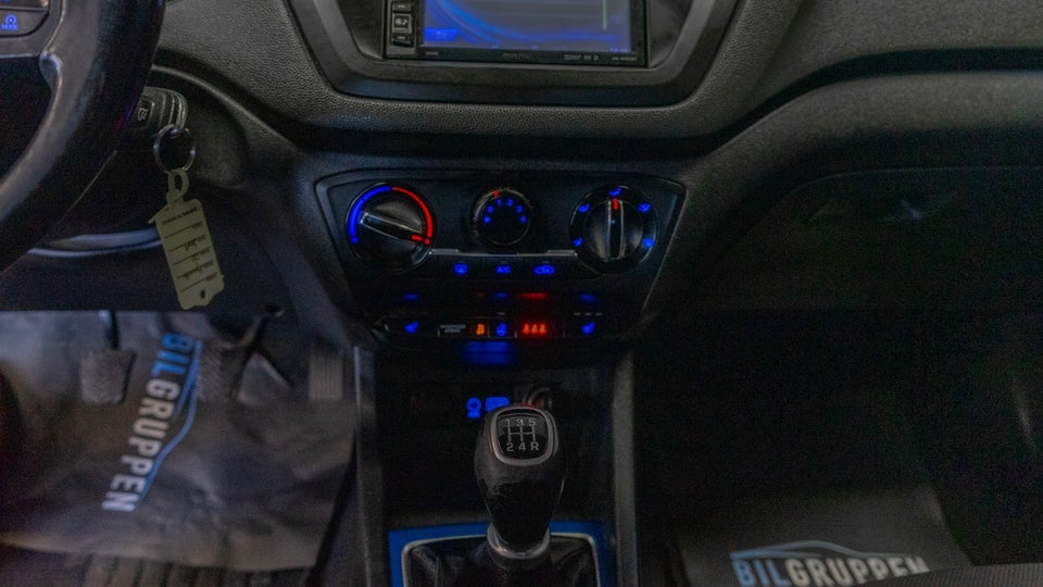 Hyundai i20 1,25 Elegance 5d