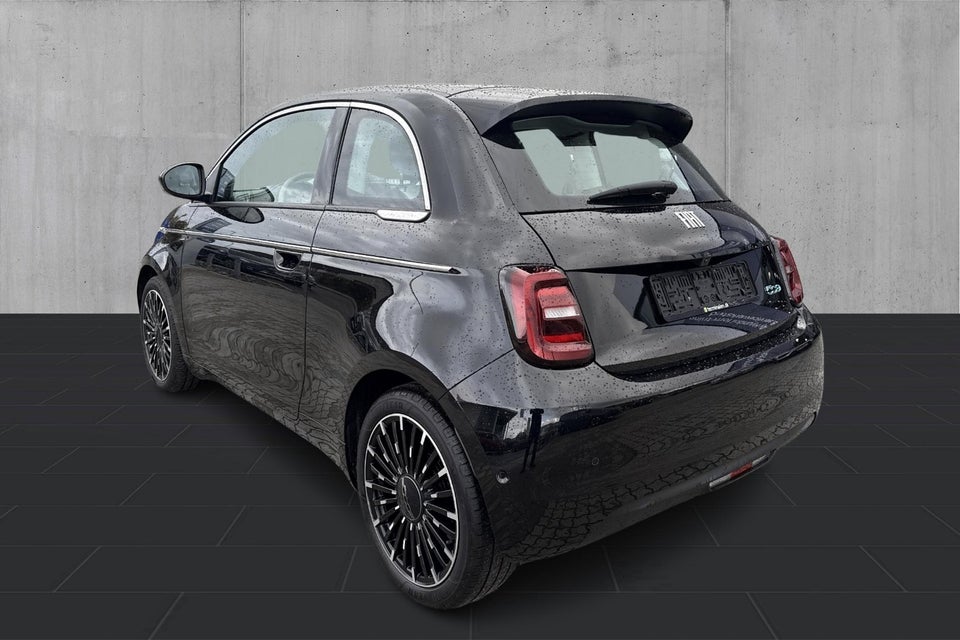 Fiat 500e 42 la Prima by Bocelli 3d