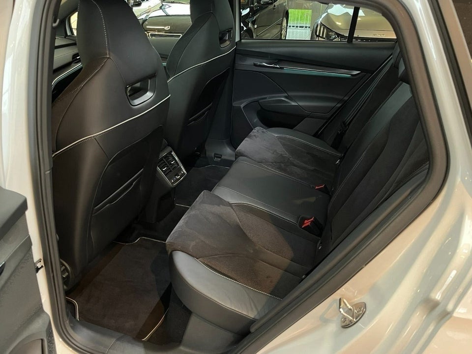 Skoda Enyaq 80 iV Sportline 5d