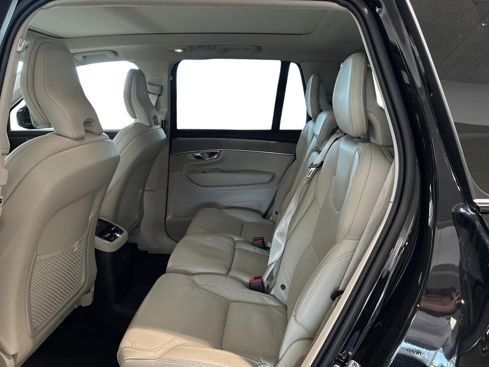 Volvo XC90 2,0 T8 ReCharge Ultra Dark aut. AWD 7prs 5d