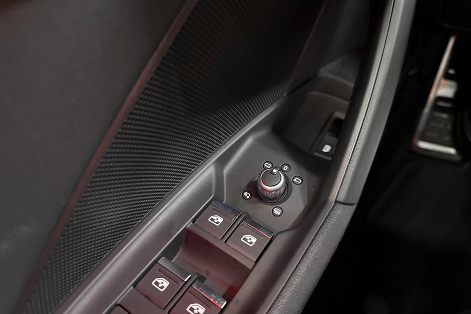 Audi A3 40 TFSi e S-line Sportback S-tr. 5d
