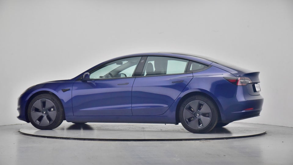 Tesla Model 3 Long Range AWD 4d