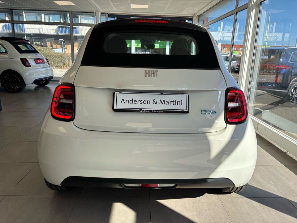 Fiat 500e 42 Icon 3d