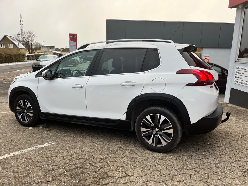 Peugeot 2008 1,6 BlueHDi 100 Desire Sky 5d